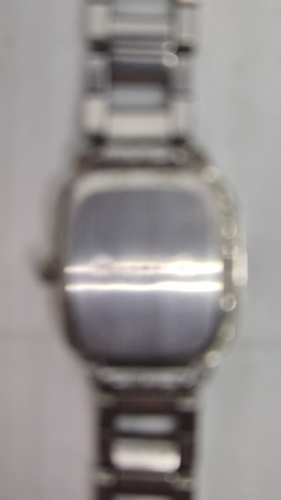 Hana Quartz ladies' watch with a silvercoloured bracelet16