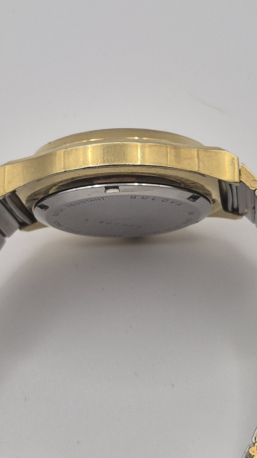 Vintage Bulova Quartz Mens Watch6