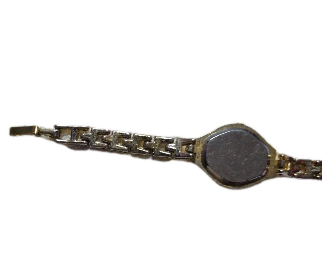 A L Ladies Gold Tone Quartz Wristwatch3