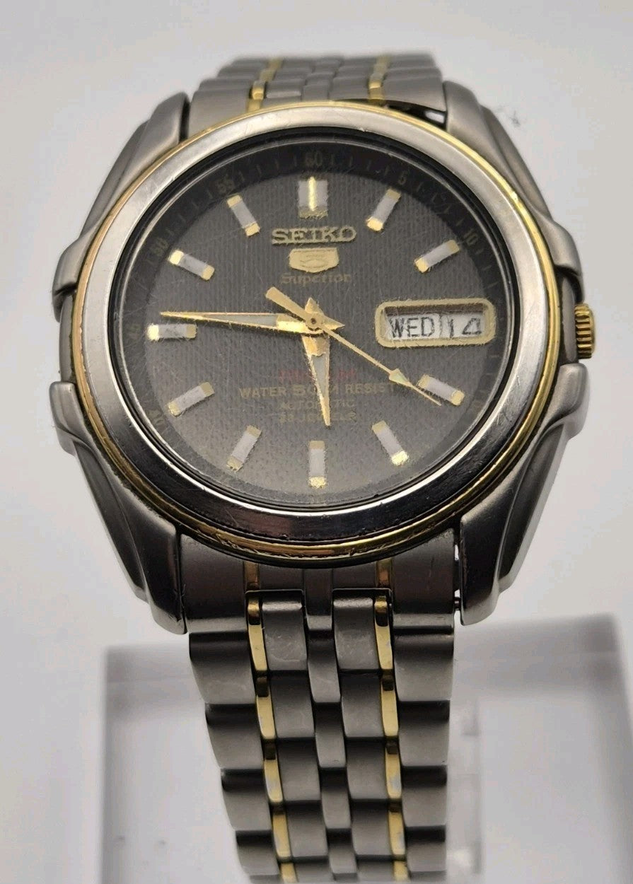 Seiko - 5 Superior Titanium Automatic Watch. Seiko cal. 7S36 Automatic movement.0
