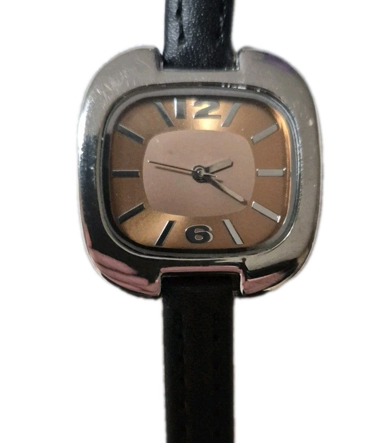 Ladies Unbranded Quartz Wristwatch0