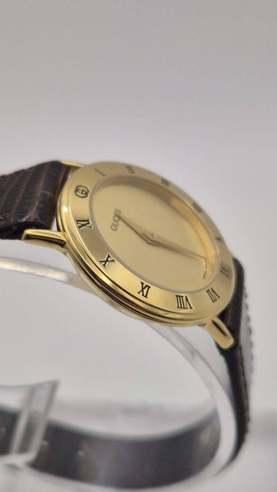 GucciGold 3000.2.L A new strap and a new battery5