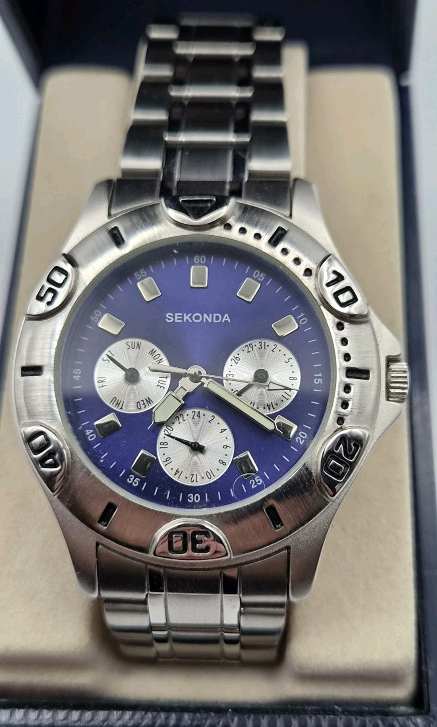 Sekonda 3592-AKV men's sports wristwatch featuring a blue dial Working1