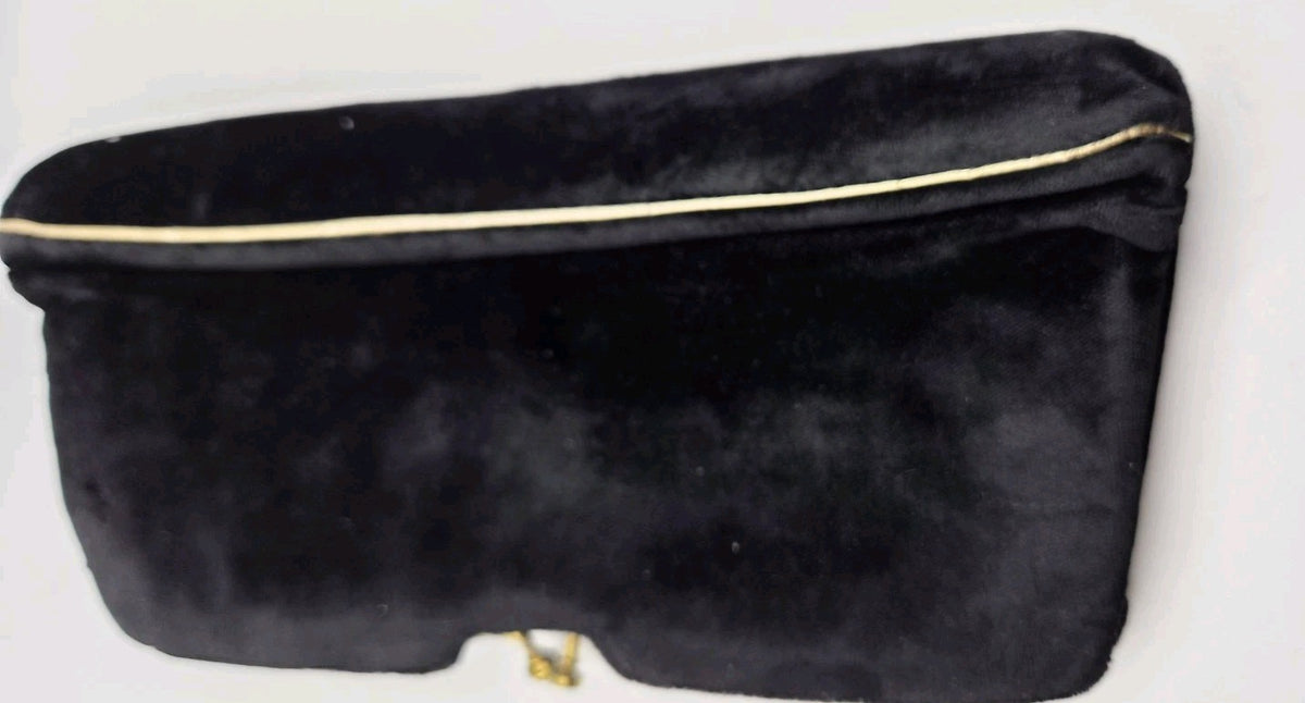 Vintage velvet kiss-lock clutch purse2