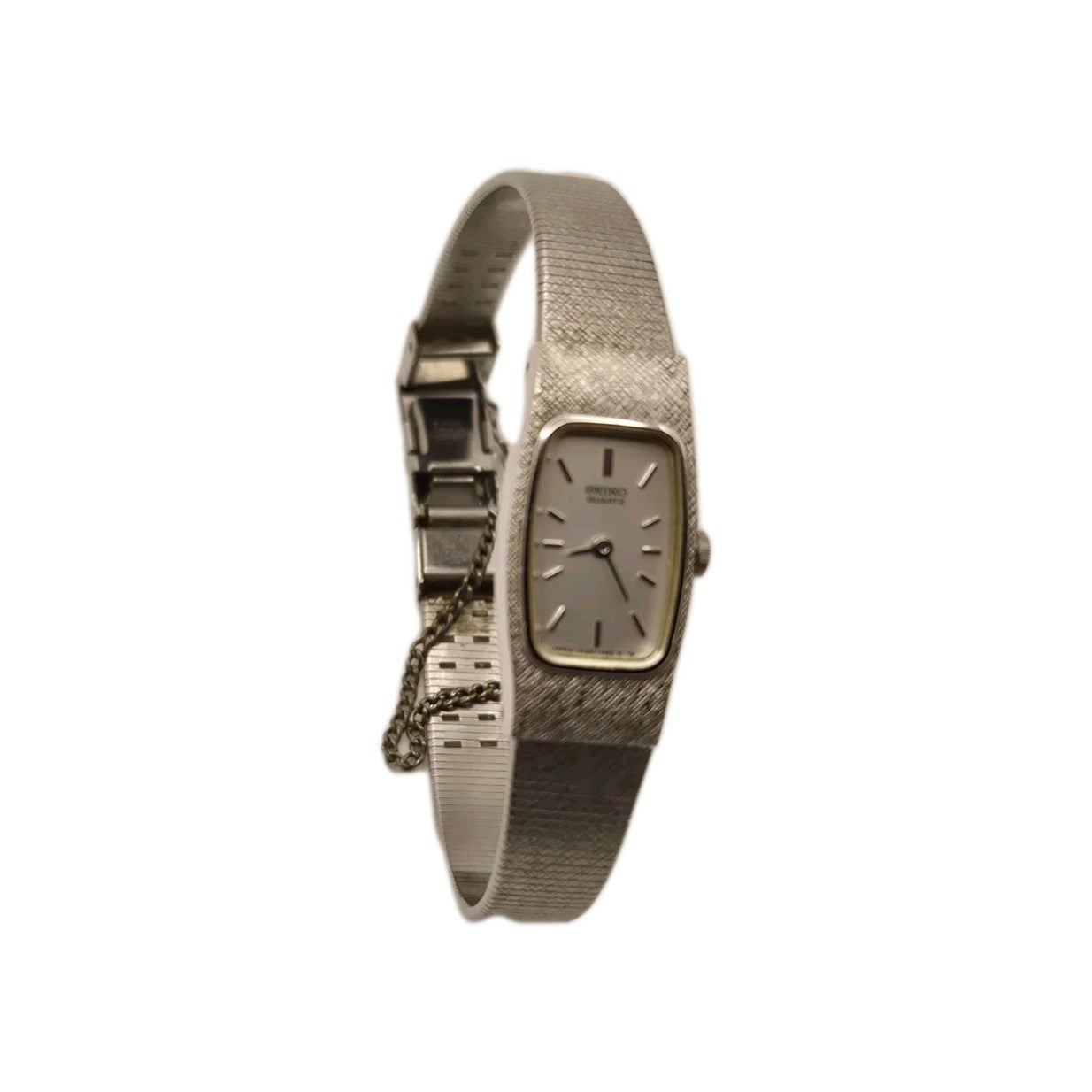 Seiko 2E206130 quartz watch1