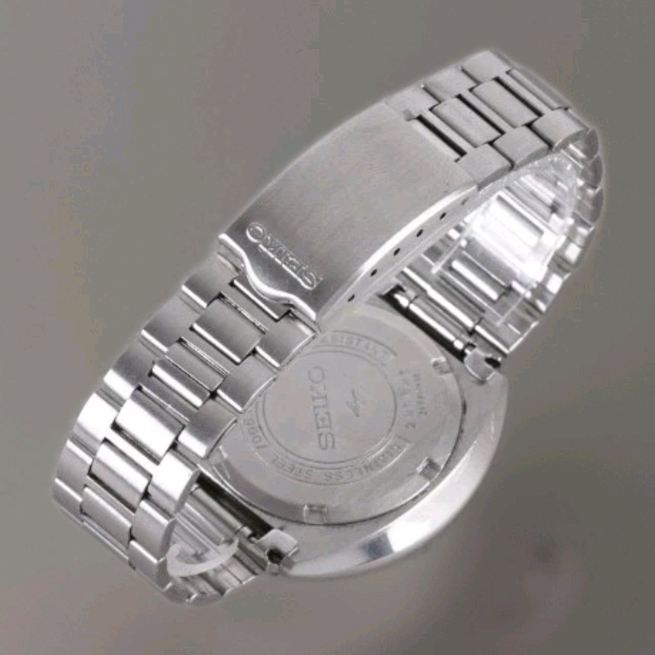 SEIKO AUTOMATIC DAY DATE REF. 7006-60102