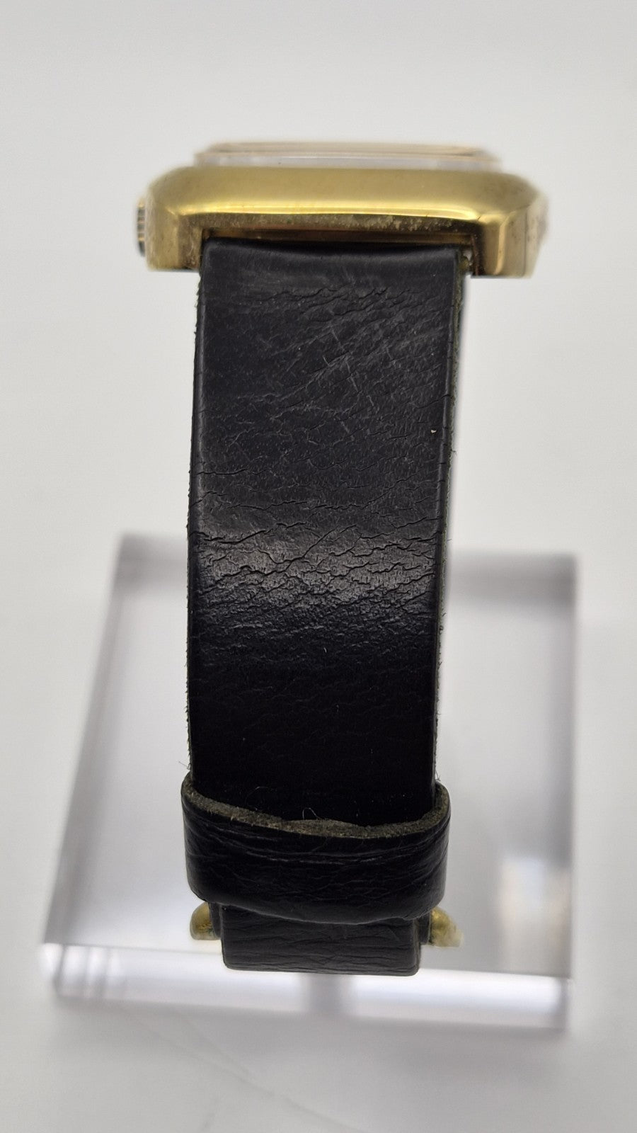 vintage men's Ingersoll Shock-Resistant manual-wind mechanical wristwatch4