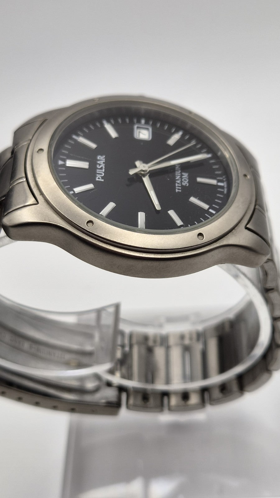 vintage Mens Pulsar Titanium VX42-X065  quartz watch  12