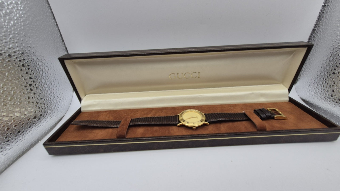 GucciGold 3000.2.L A new strap and a new battery3