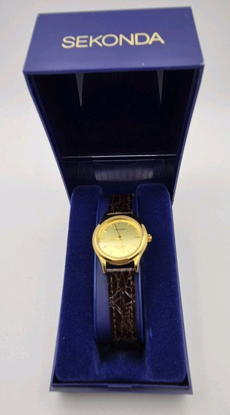Sekonda Classic Quartz Watch with a gold-plated case and a brown, croc-effect...0
