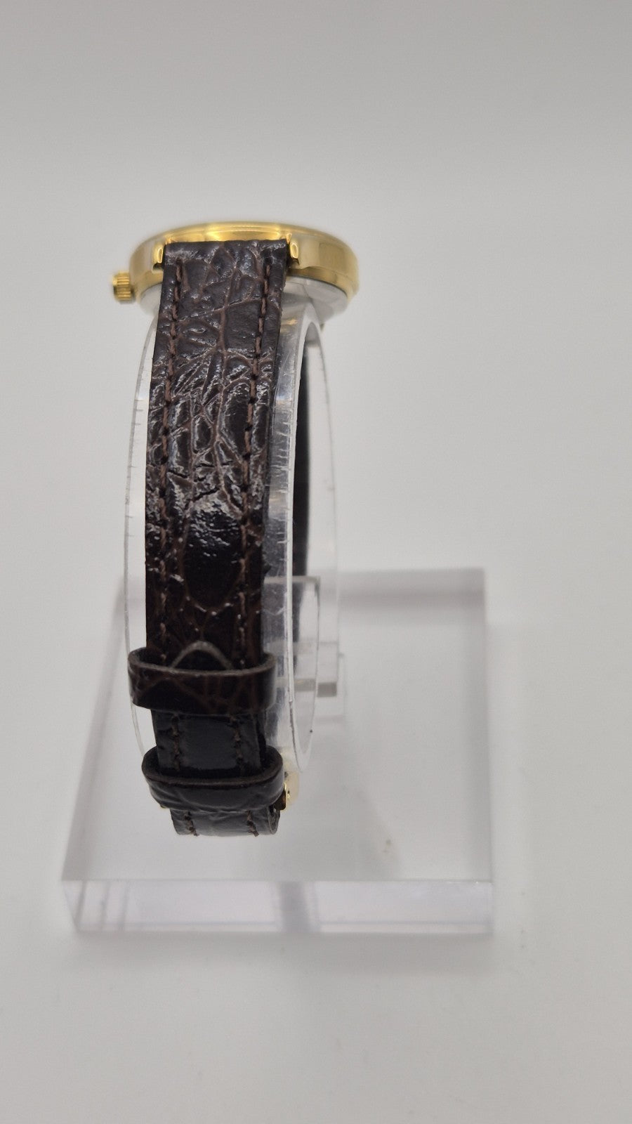 Sekonda Classic Quartz Watch with a gold-plated case and a brown, croc-effect...6