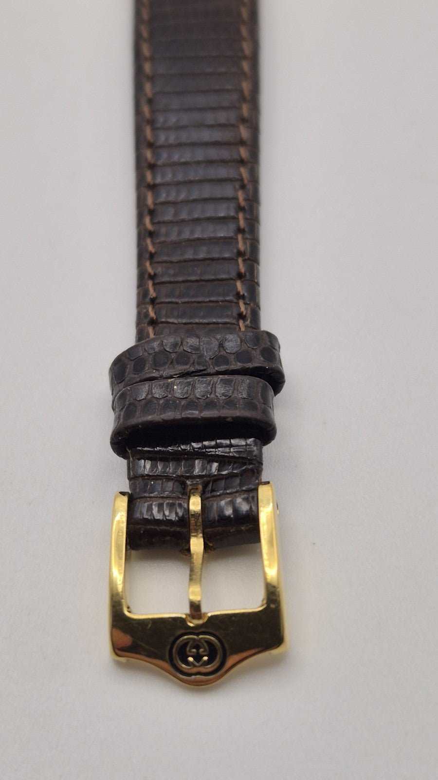 GucciGold 3000.2.L A new strap and a new battery14