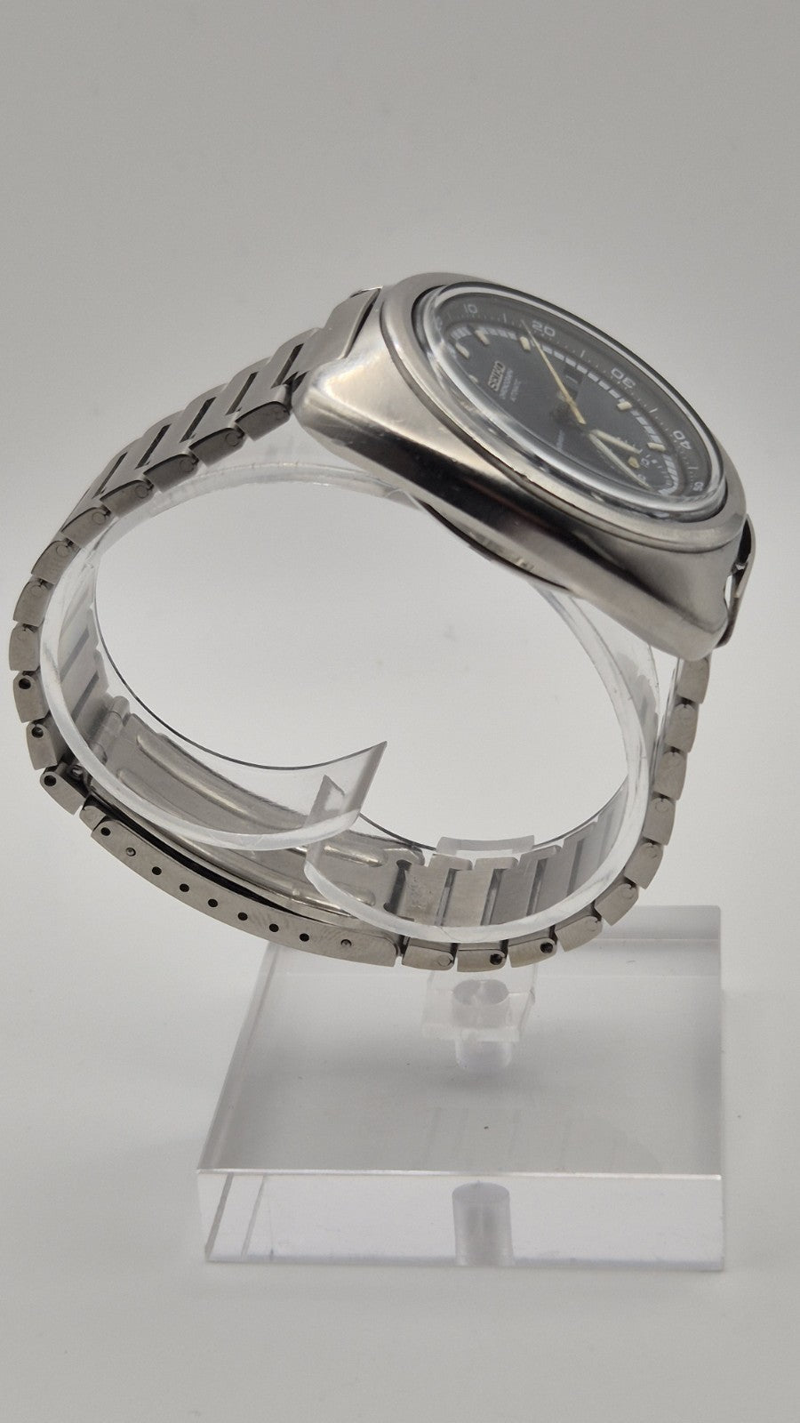 Seiko 6139 7002 Resist Dial February 19723