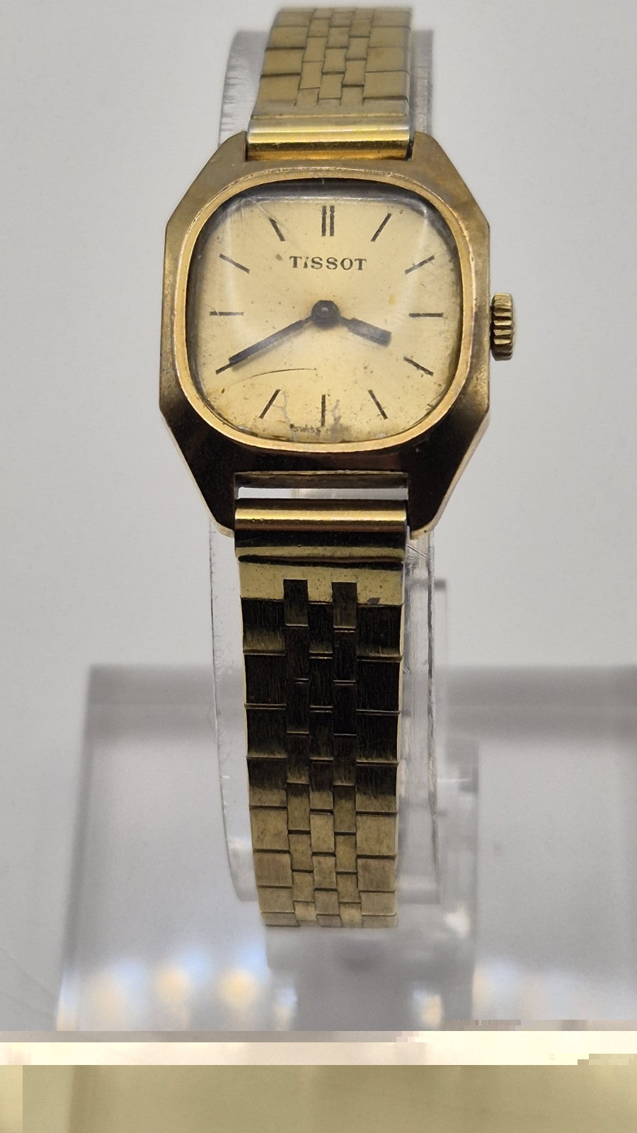 vintage women’s Tissot manual wind dress watch2