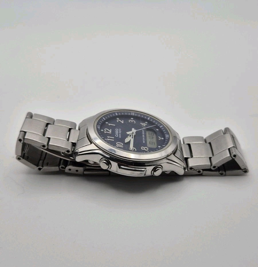 Casio Wave Ceptor WVA-210 wristwatch1