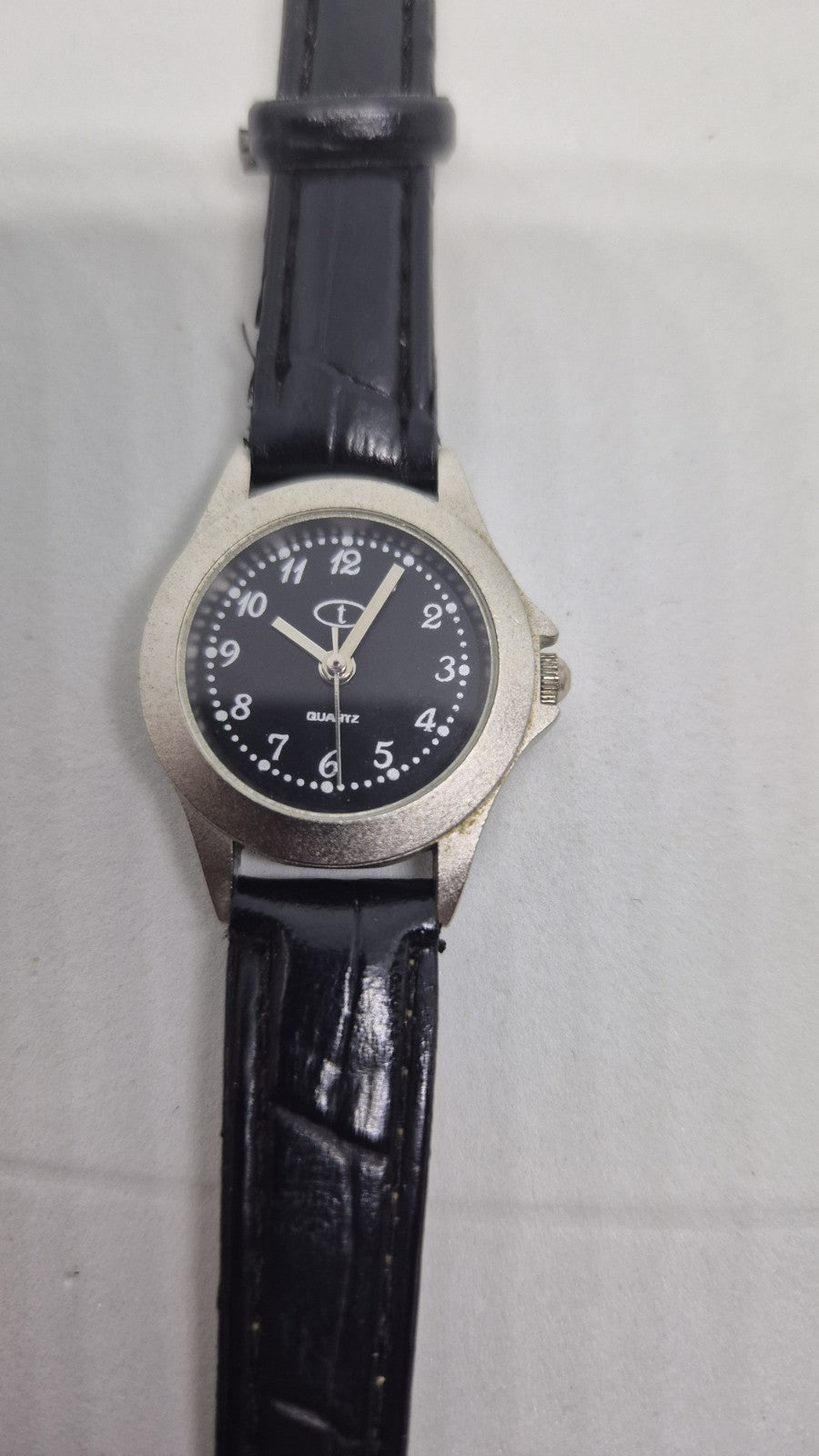 Ladies QUARTZ Watch0