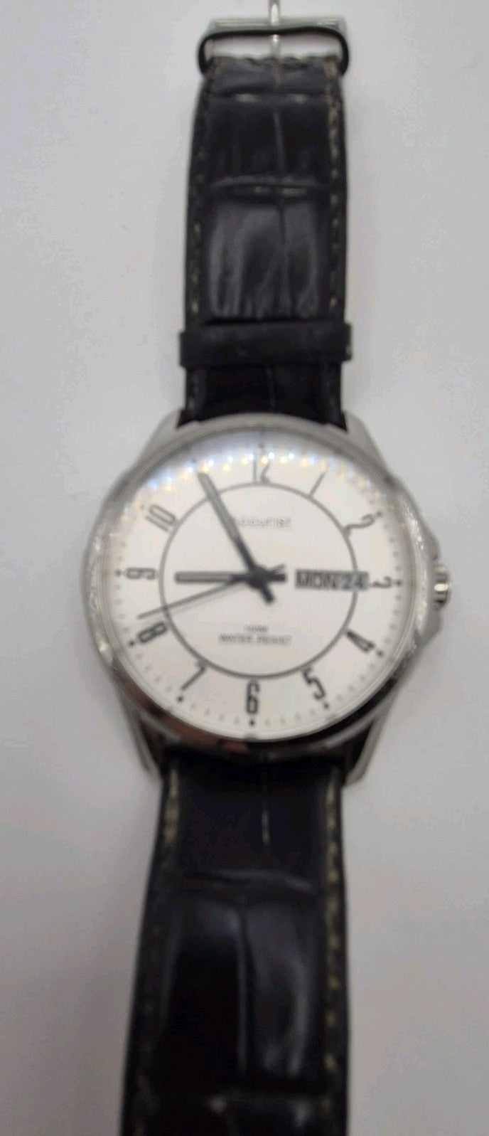 Accurist Men’s Analogue Day/Date Quartz Black Leather Strap Watch 1U05 MS990W10