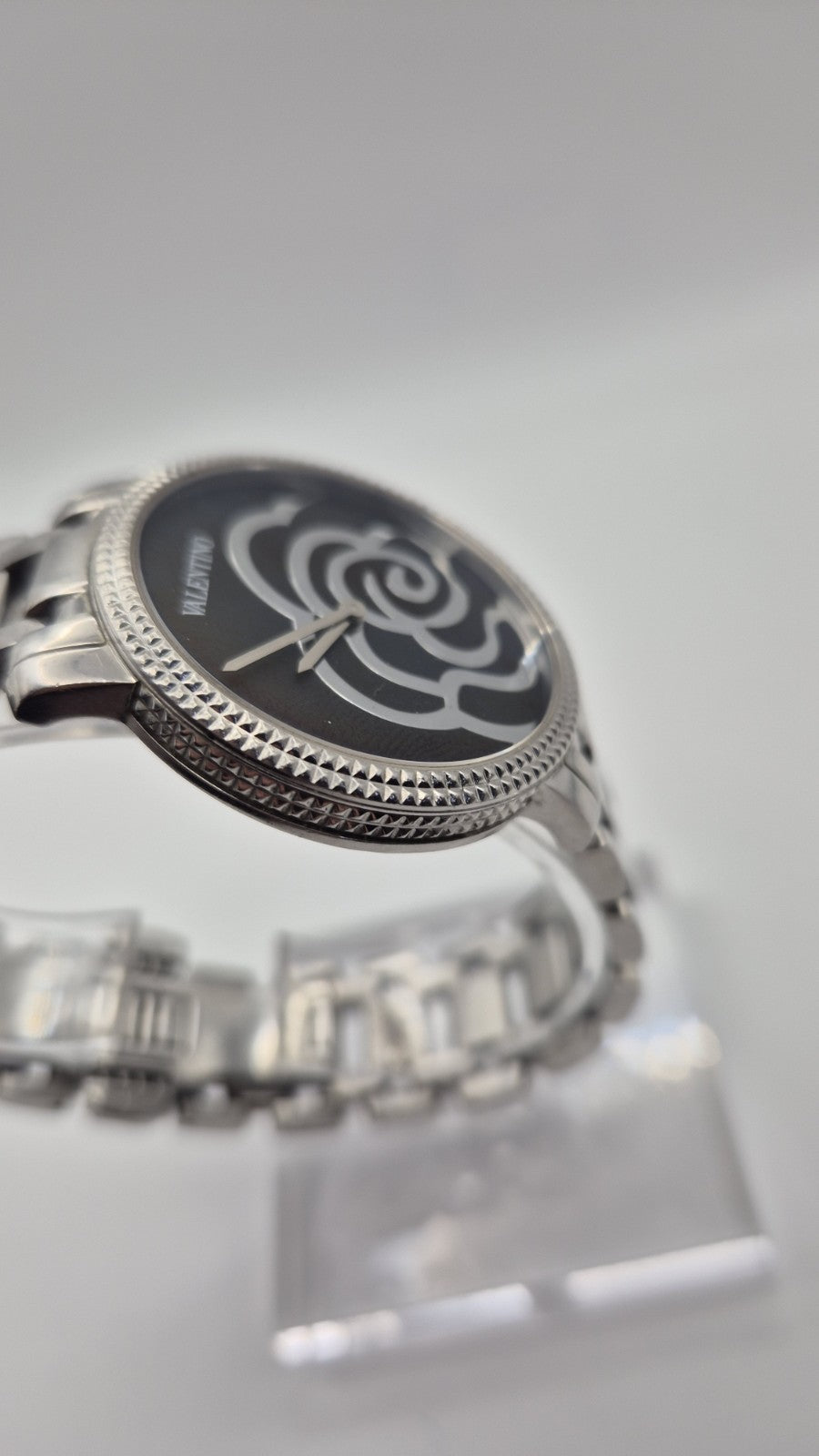 VALENTINO  V56 K10060652  ladies watch3