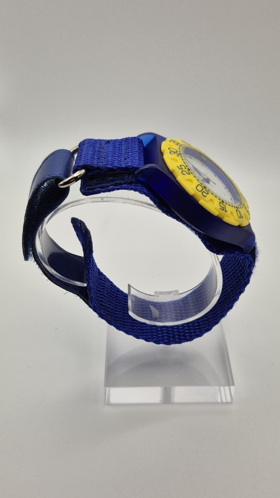 Renault Blue/Yellow Promotional Watch with rotating bezel 2