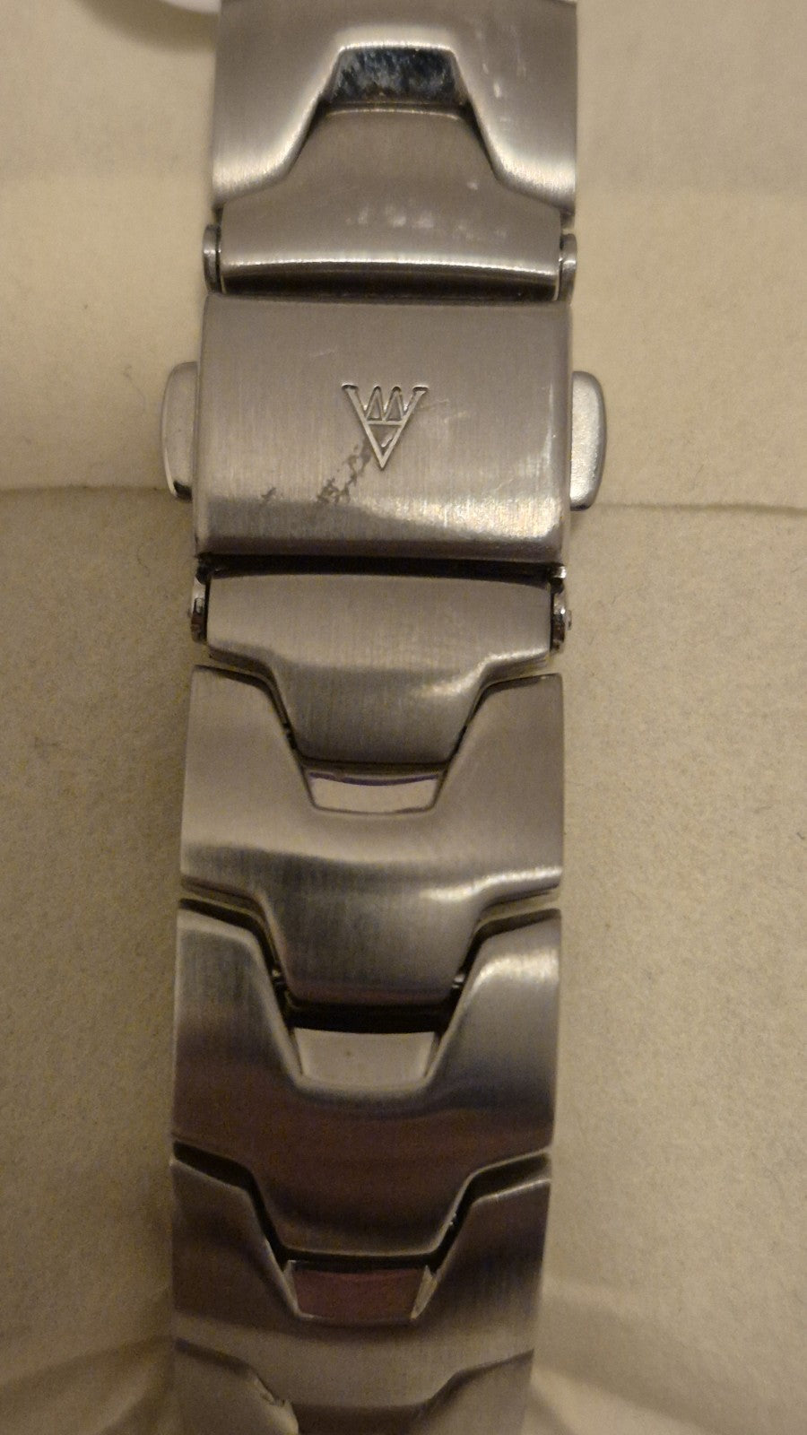 Vtg Accurist Chronograph Date Blue Face Steel Bracelet  Quartz Watch5