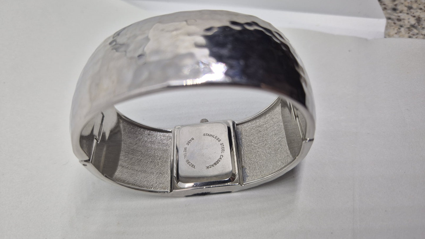 A Very Attractive Bracelet Watch In Working Order10