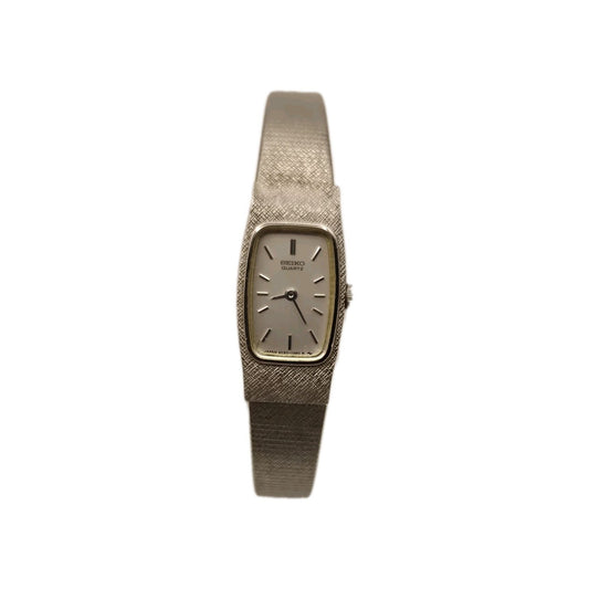 Seiko 2E206130 quartz watch0