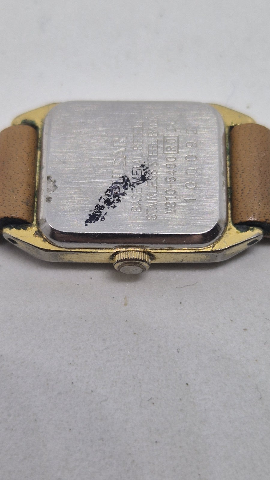 vintage Pulsar V810 ladies' goldtone quartz watch.4
