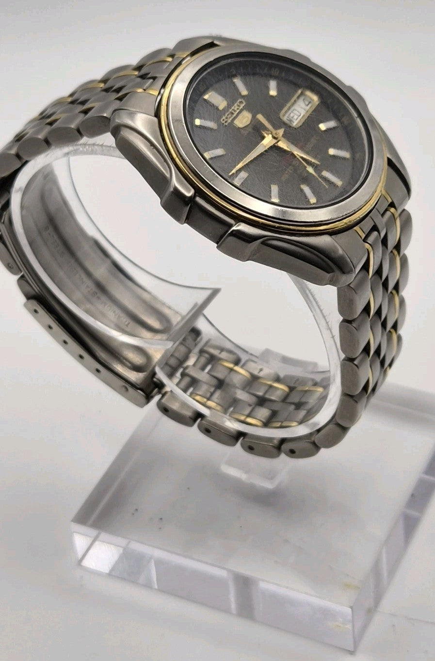 Seiko - 5 Superior Titanium Automatic Watch. Seiko cal. 7S36 Automatic movement.1