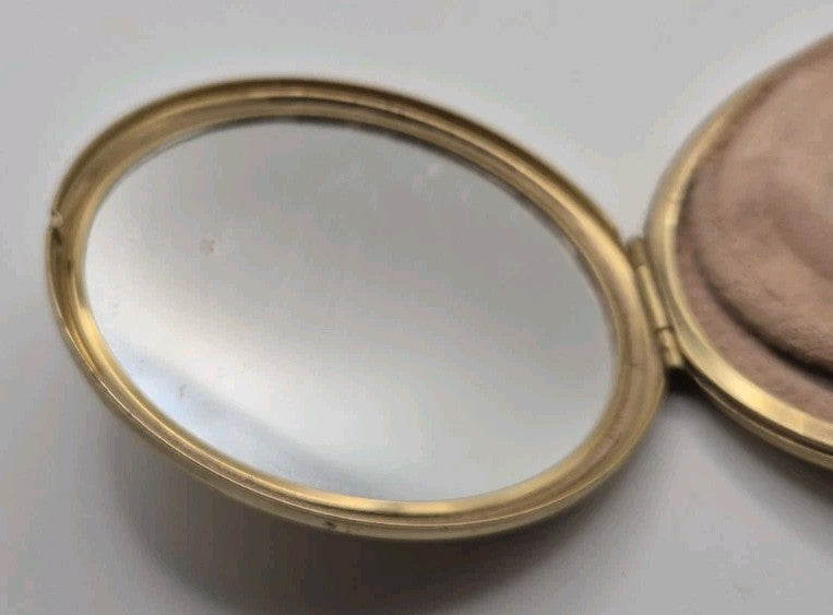 Vintage Stratton Powder Compact, Stratton Accessories, Stratton Powder Compact4