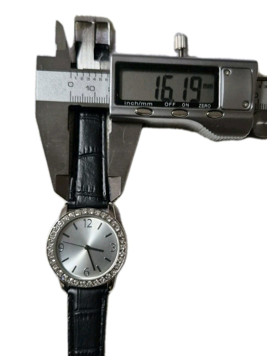 Ladies Unbranded Quartz Wristwatch8