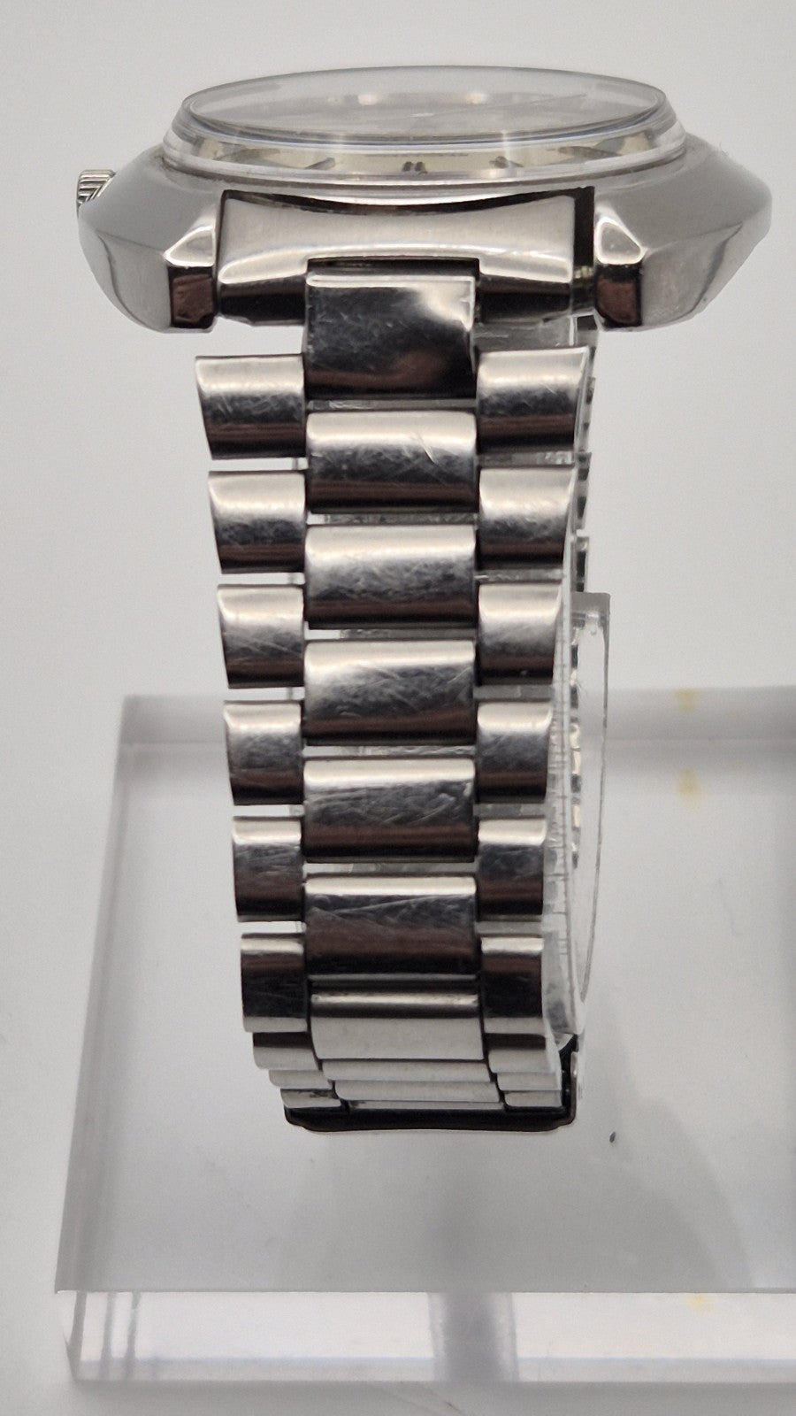 Vintage Seiko Automatic 7006 8040 Day Date Silver Dial – 19J – Japan5