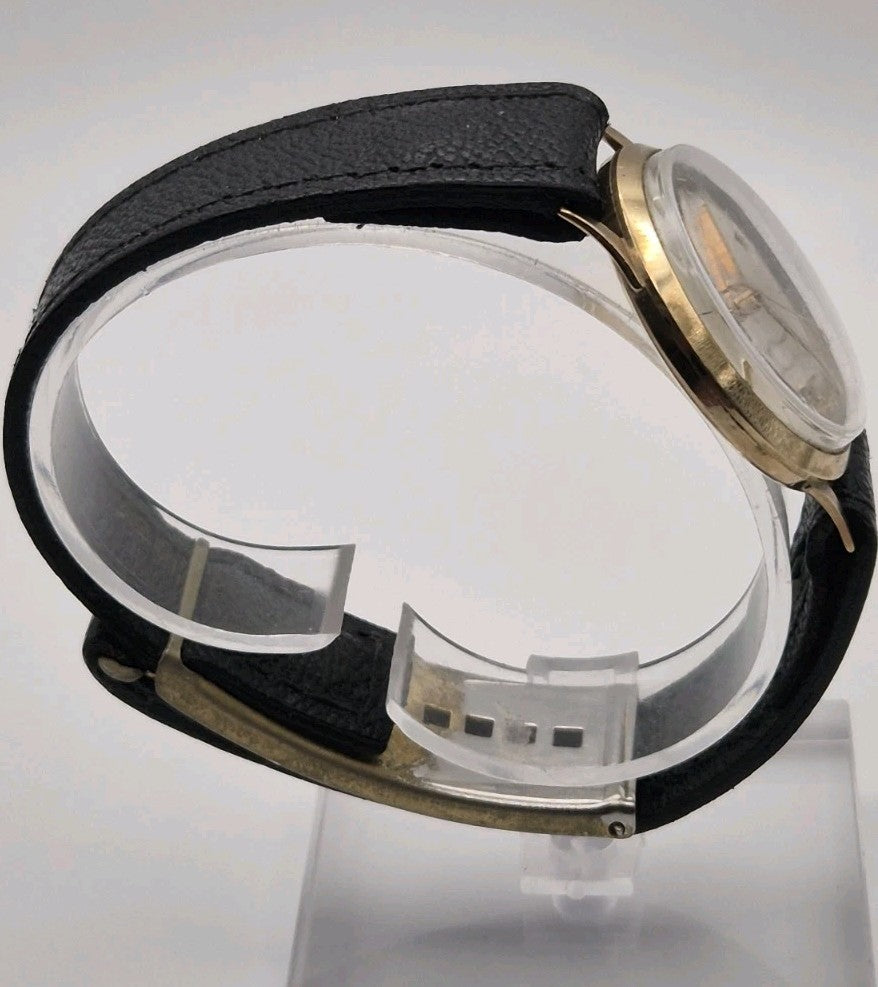 Accurist 1960s 9 Carat Gold Watch,  date, 21 Jewels, Working, Swiss Made3