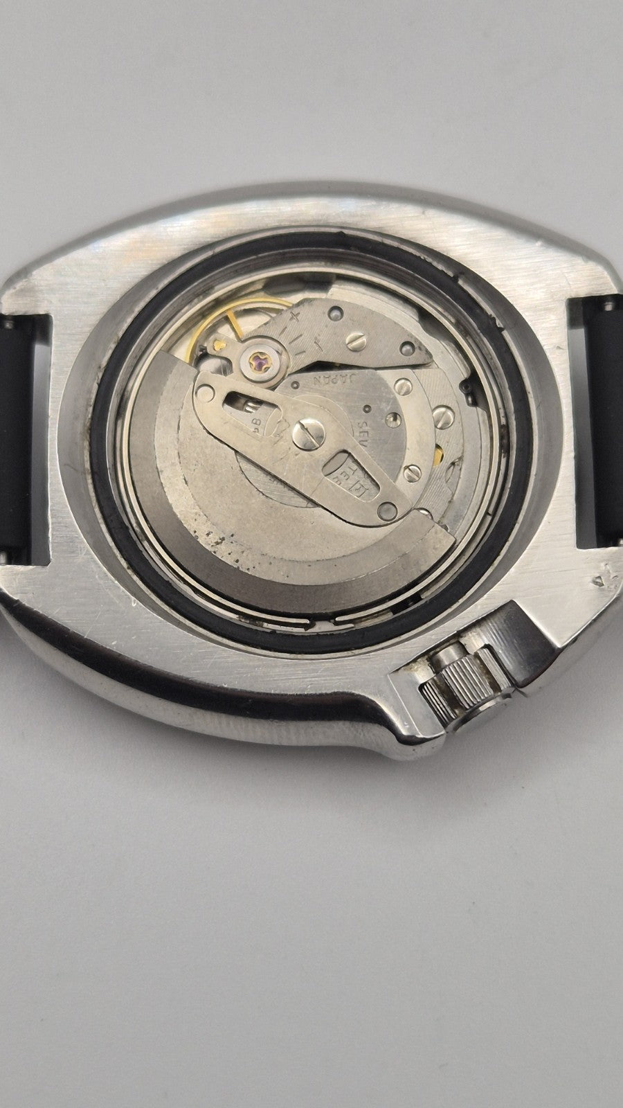 Seiko 6105  8110 'Willard' Diver Watch Vintage with waffle strap16