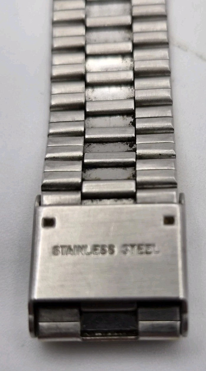 Vintage Mens Limit Y121 / 9126 watch8