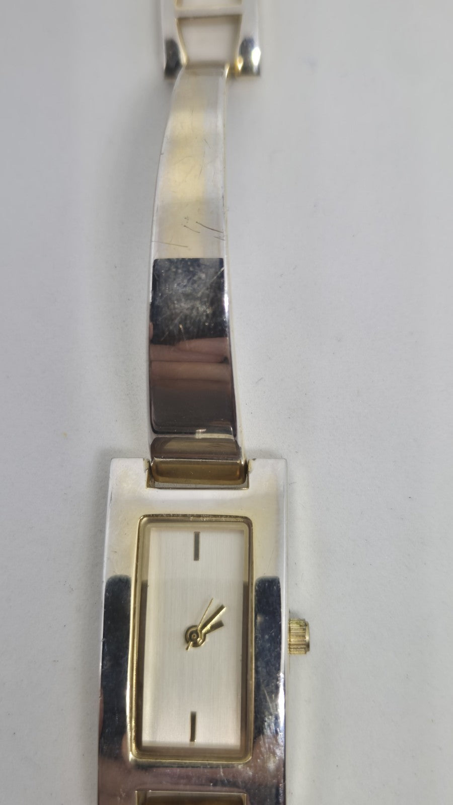 New Look Ladies Gold Tone Wristwatch Excellent Working Order New Battery Fitted4