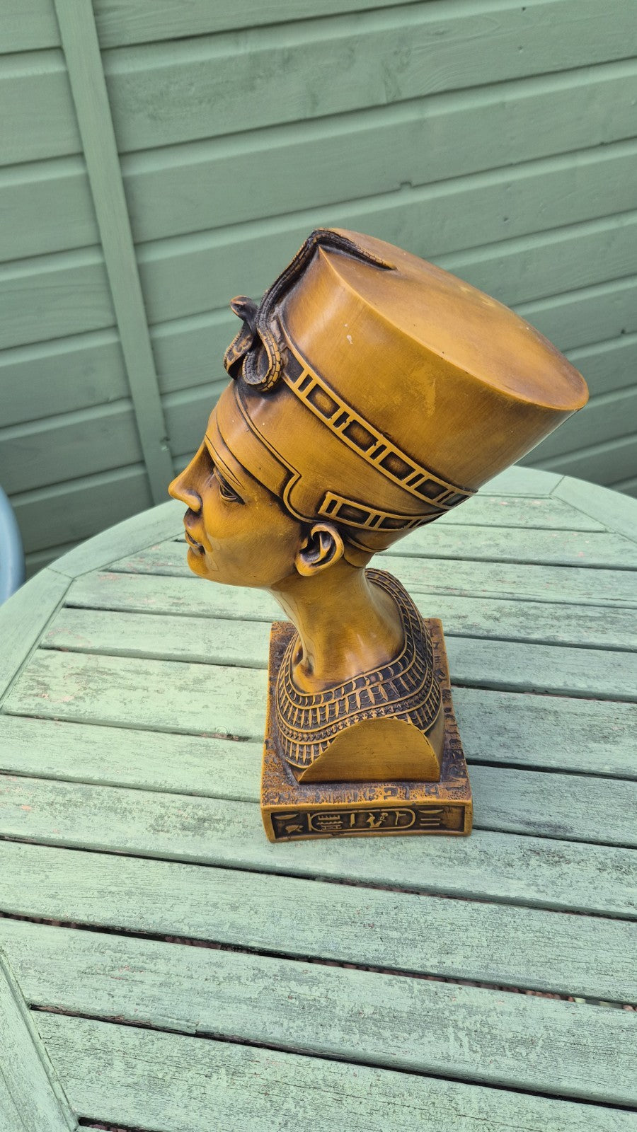 Decorative Replica of the famous Nefertiti Bust3